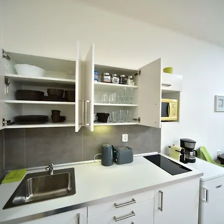 Benediktska Apartment *